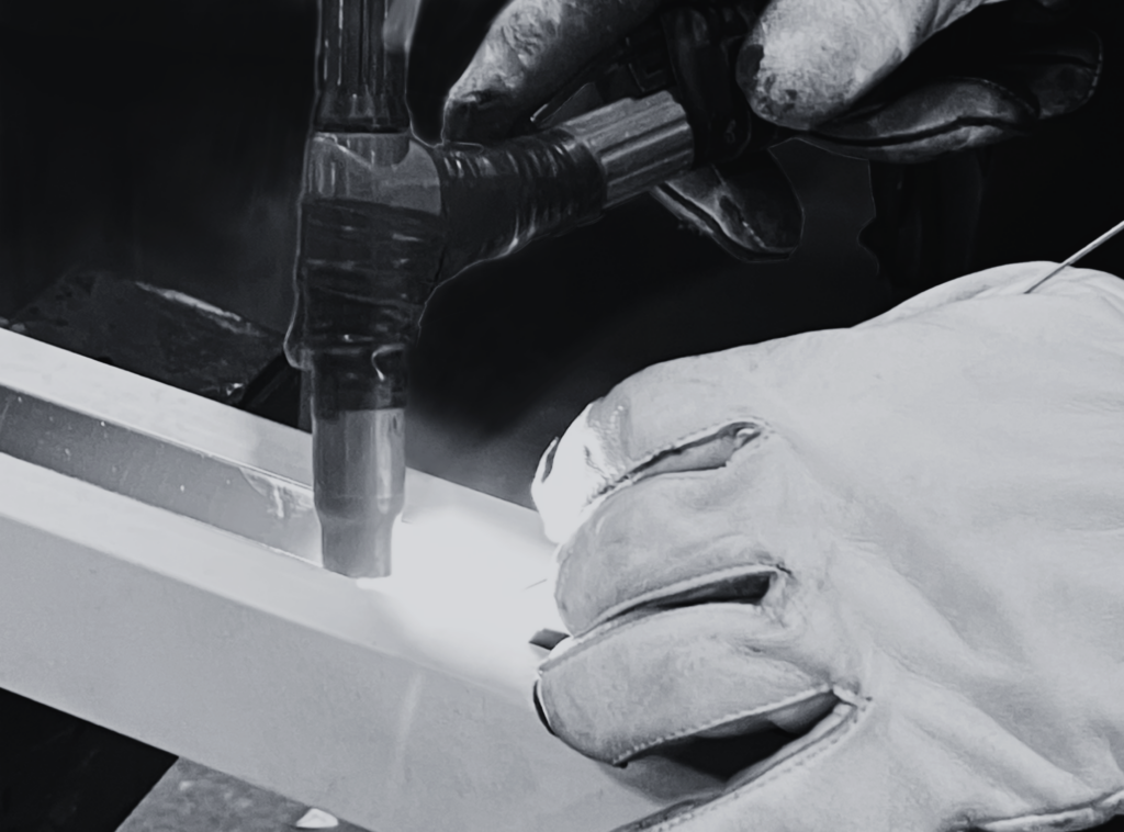 Tig溶接の画像。